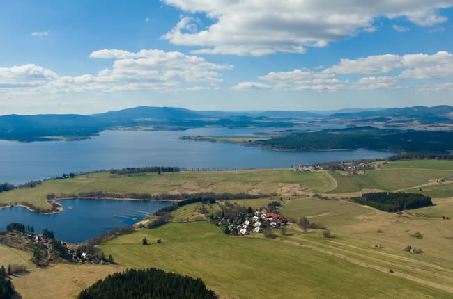 kovařovský poloostrov a pohled na hrdoňov